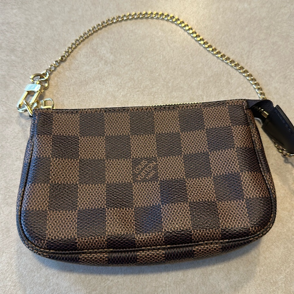 Louis Vuitton Mini Pochette Accessoires
